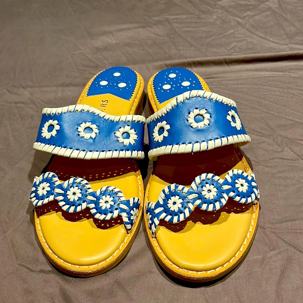 Jack Rogers  size 7.5. cobalt blue.never worn.